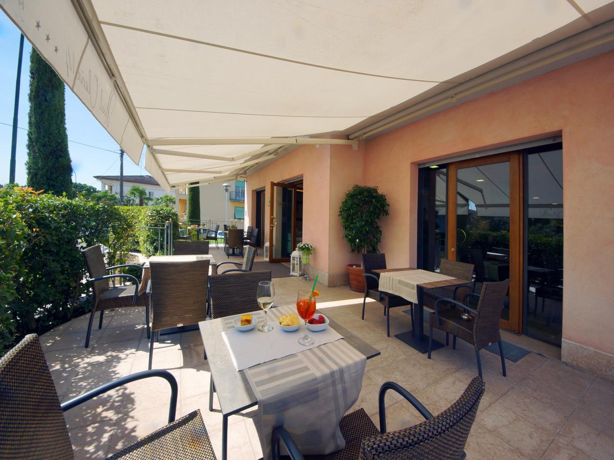 Hotel Clarin 14 By Dori Peschiera del Garda Eksteriør billede