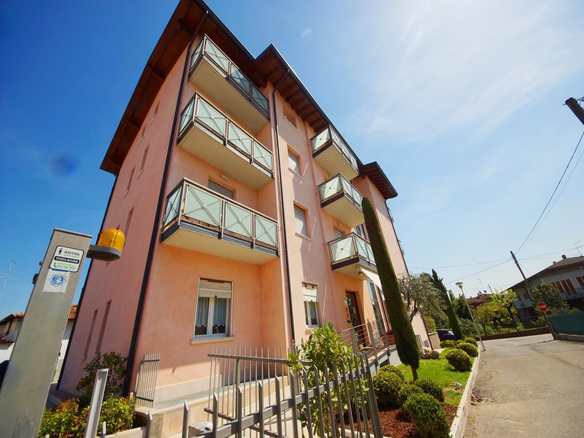 Hotel Clarin 14 By Dori Peschiera del Garda Eksteriør billede